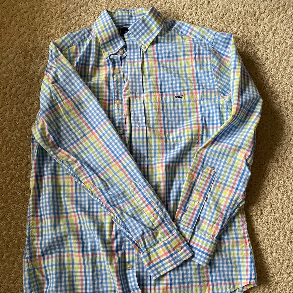 Vineyard Vines button down shirt